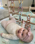Babygym leker som stimulerer fra Little Climby