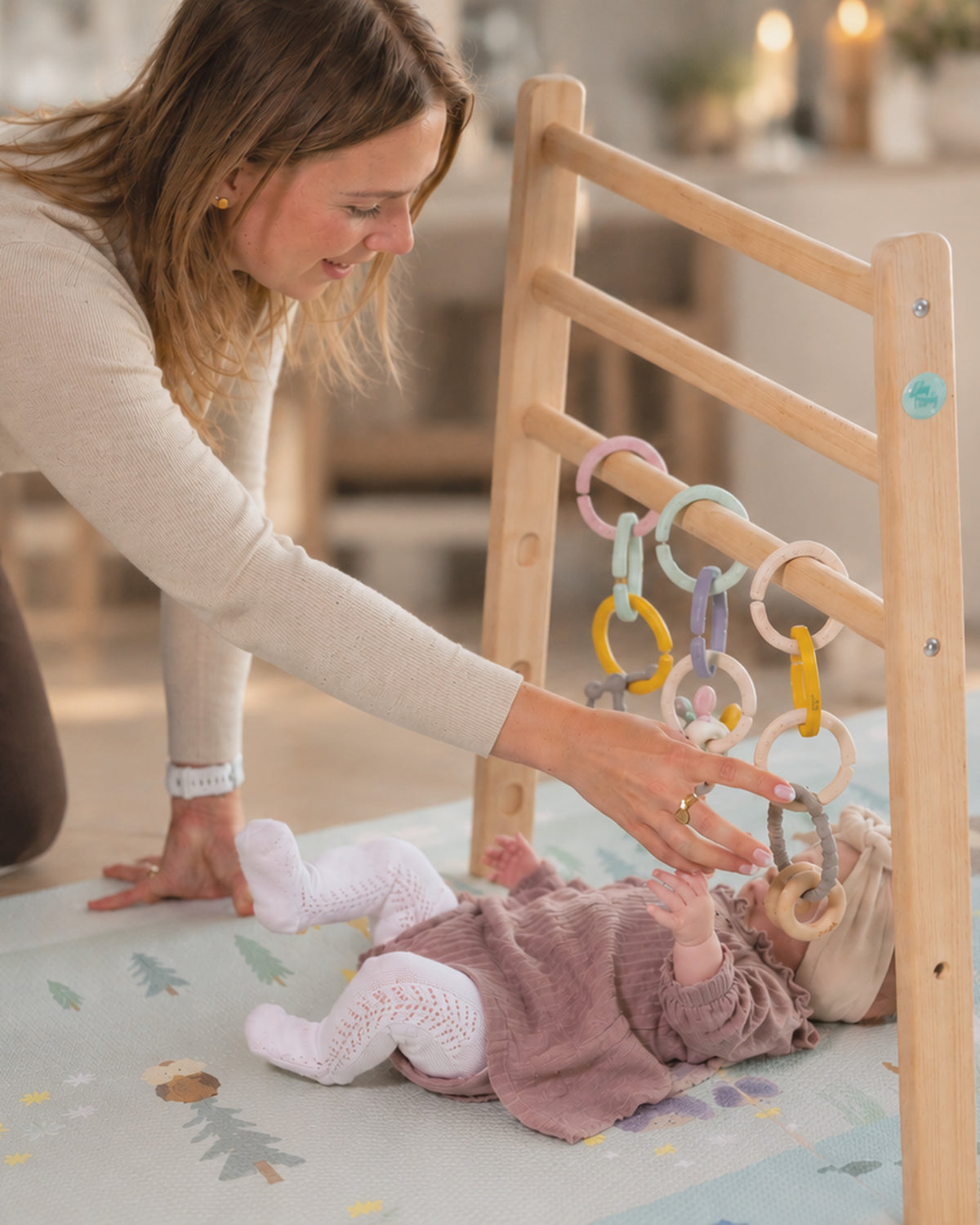 Tind Aktivitetspakke 3 i 1 - Babygym og Aktivitetsstativ i ett! Ink. lekematte og babyleker